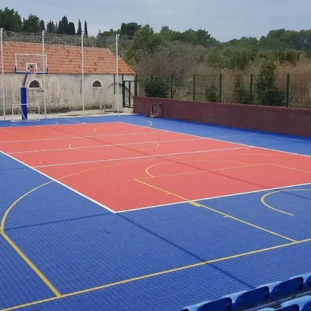 Zafranovic Apartment