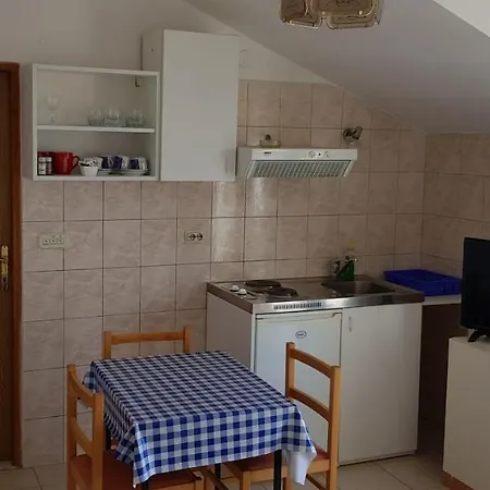 Zafranovic Apartment