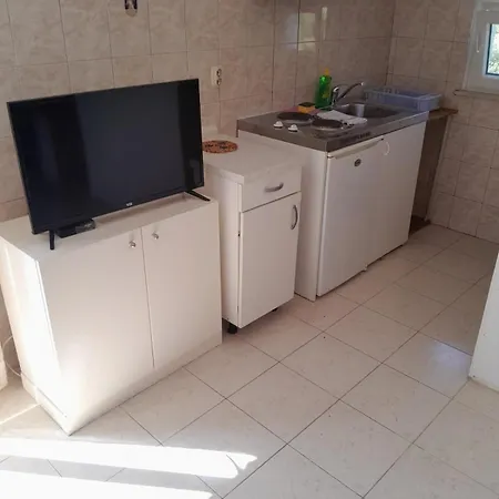 Apartment Zafranovic *