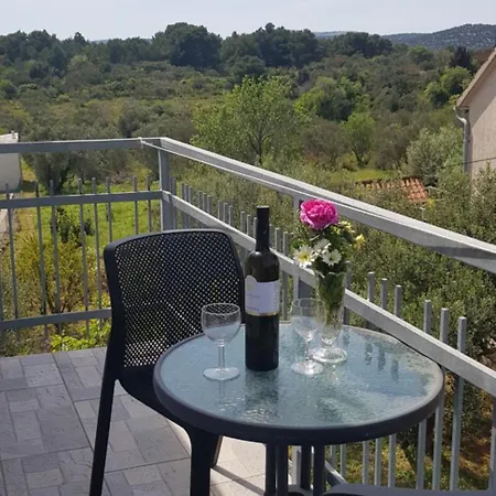 Zafranovic Apartment Prvic Luka