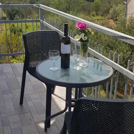 Zafranovic Apartman Prvić Luka