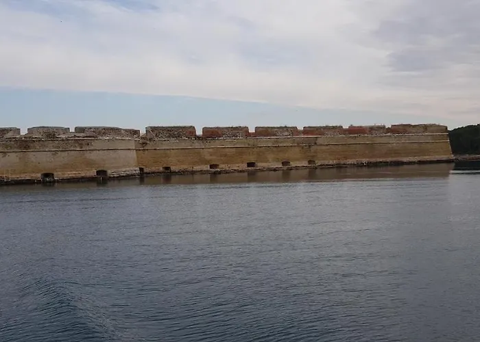 아파트 Zafranovic